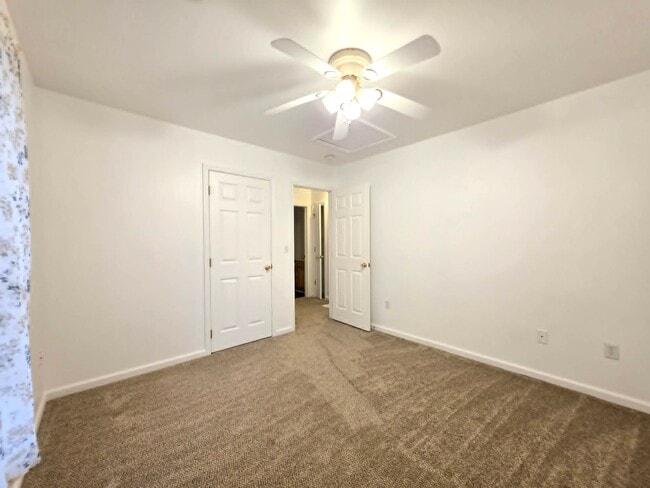 Building Photo - 1011 Granite Ct