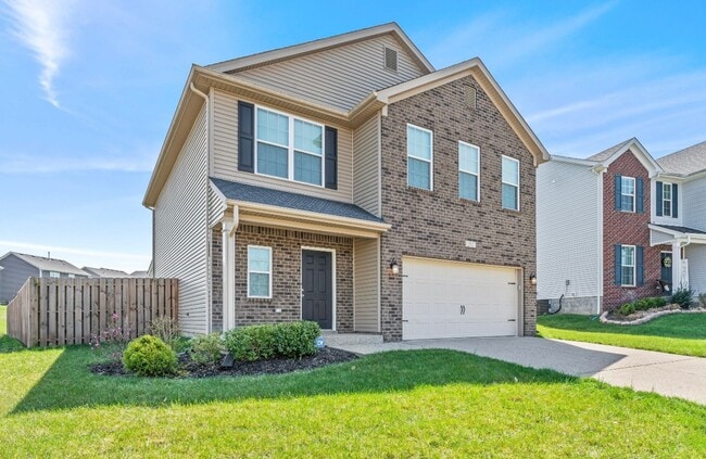 Building Photo - 4-Bedroom with Fenced Yard