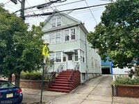 Building Photo - 213 S 5th St
