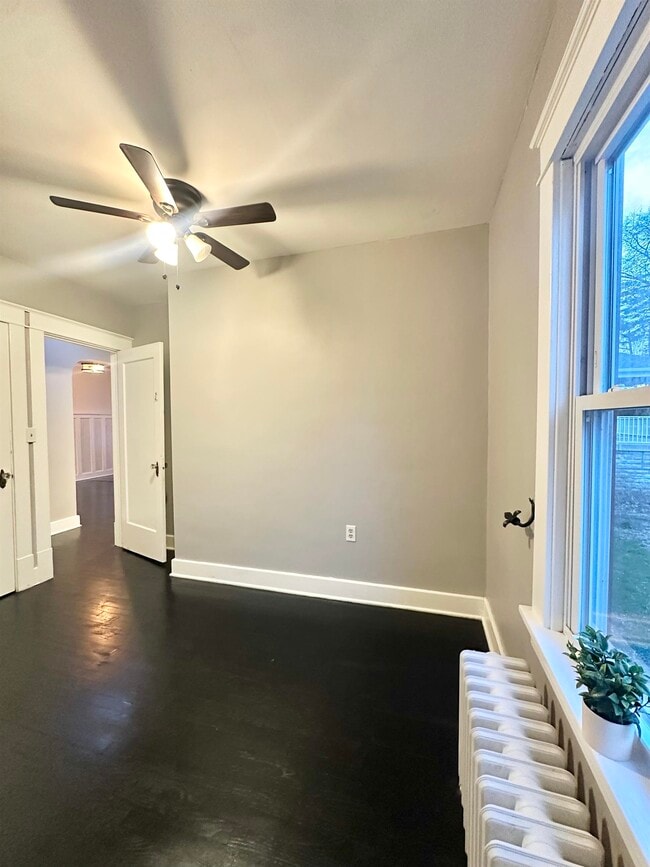 Building Photo - 549 Watervliet Shaker Rd