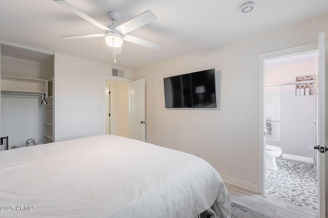 Building Photo - 8263 E Cypress St