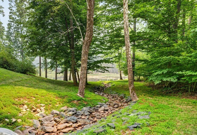 Building Photo - 237 Golf Course Trail