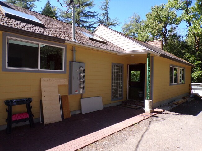 Primary Photo - 4600 NW Cornell Rd
