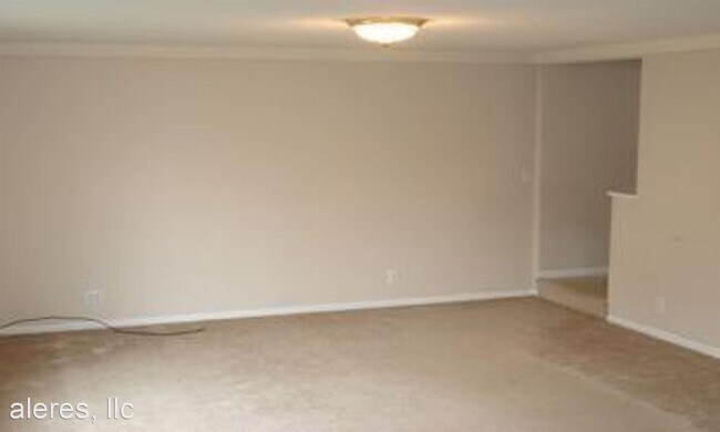 Building Photo - 3 br, 2 bath House - 711 10th Avenue SW