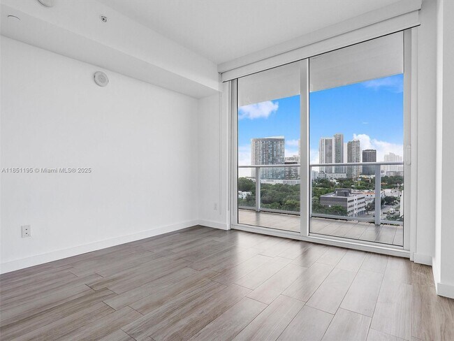 Building Photo - 4250 Biscayne Blvd