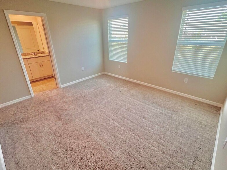 Building Photo - 17125 Blowfish Dr