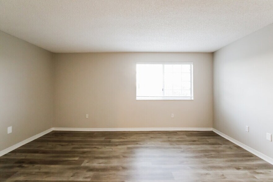 Building Photo - 18217 SW 154 Ct