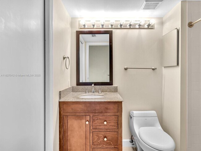 Building Photo - 10323 Hidden Springs Ct