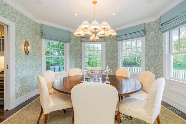 Building Photo - 63 Meadowmere Pl