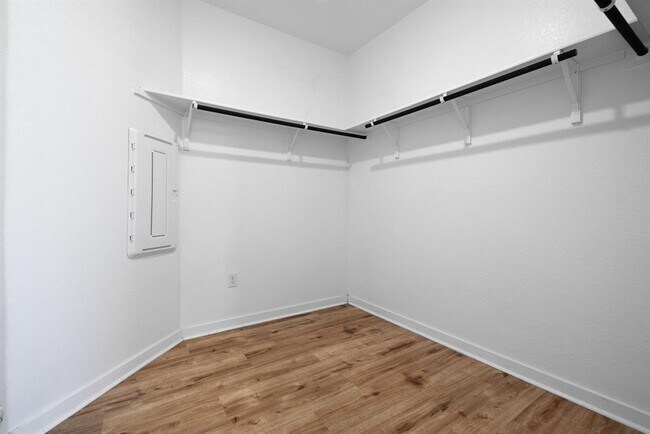 Building Photo - 1120 Bear Track Loop