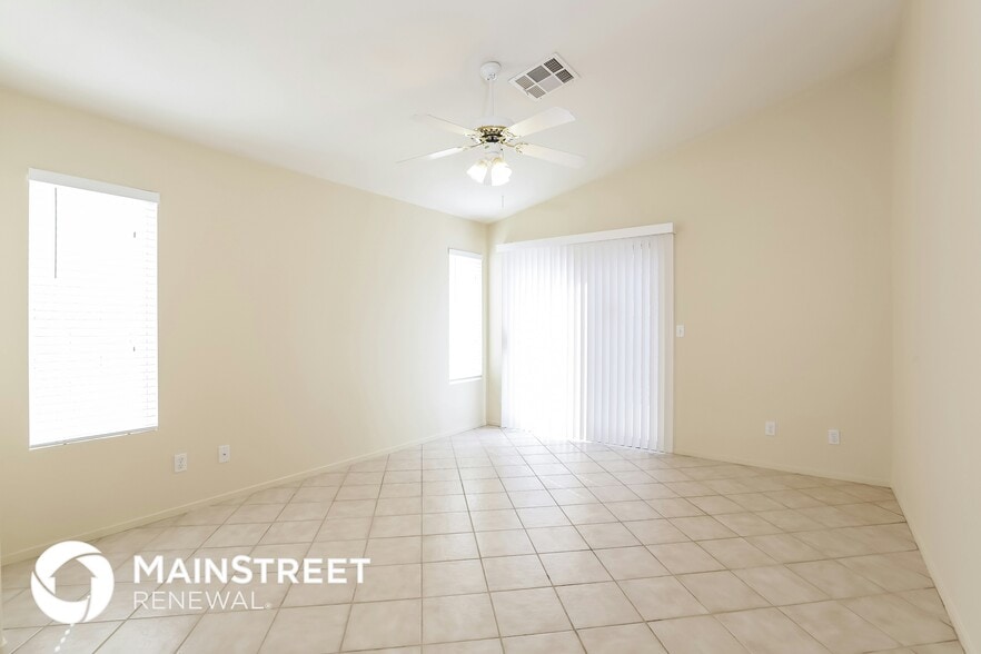 Building Photo - 7441 Tumbling St