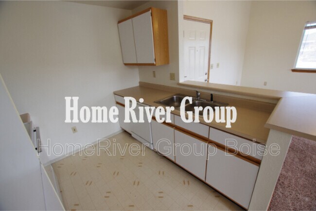 Building Photo - 5949 W Ellens Ferry Ct