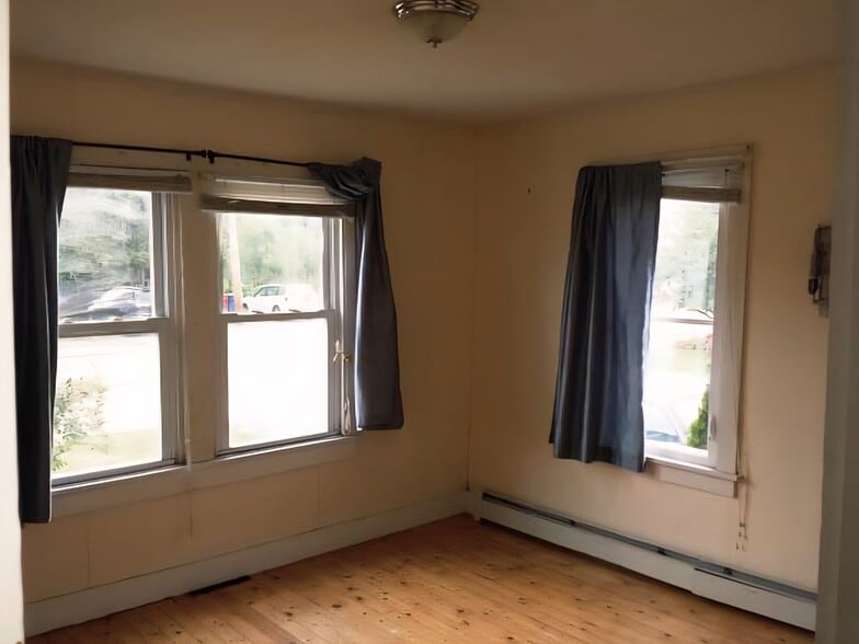 Building Photo - 67 Lafountain St