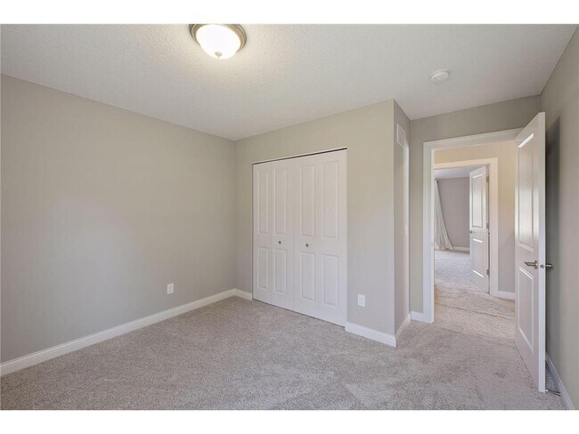 Building Photo - 5596 Orchard Cove