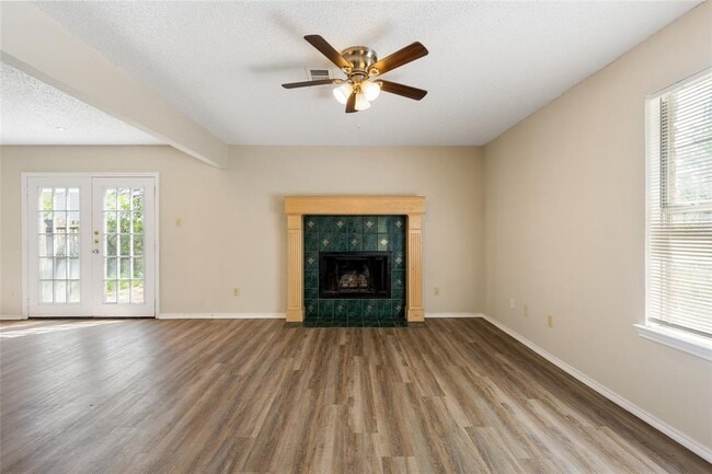 Building Photo - 1717 Parkfield Cove