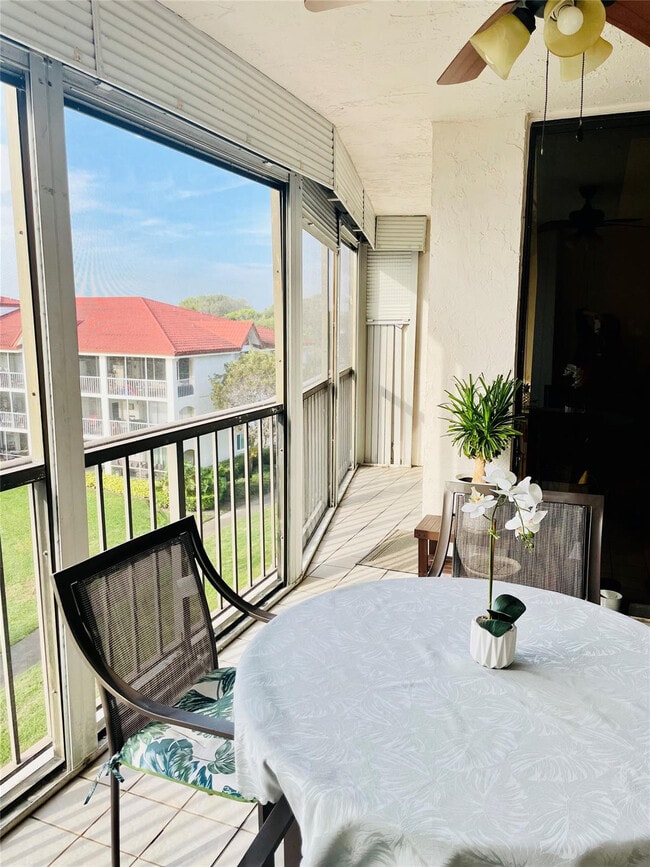 Building Photo - 7030 Half Moon Cir