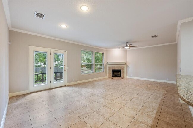 Building Photo - 11619 Sonoma Dr
