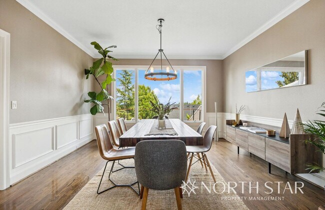Building Photo - Beautiful Home with Mountain Views in the ...