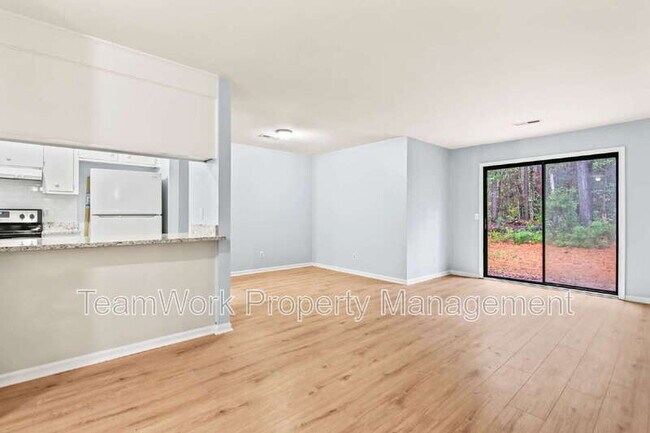 Building Photo - 121 Canvasback Dr