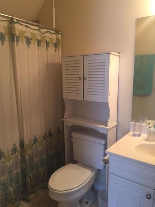 Building Photo - Taleeda 444-446