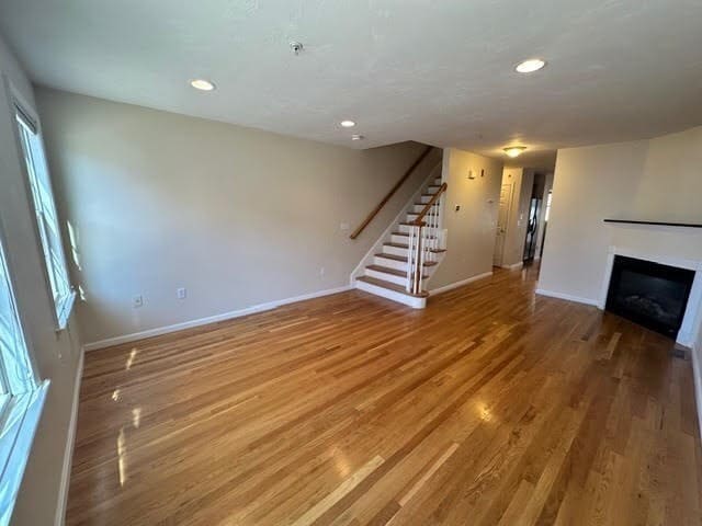 Building Photo - 47 Alder St