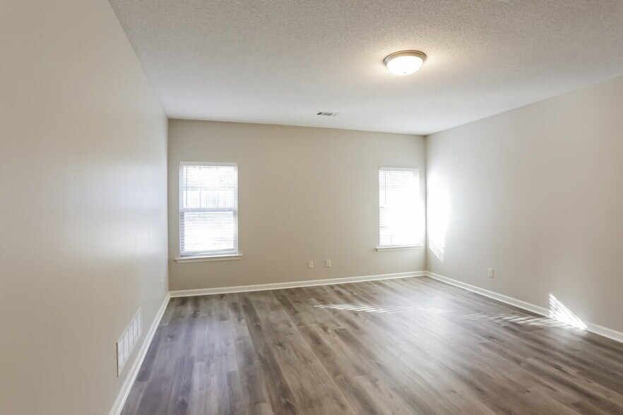 Building Photo - 7562 Kilday Cove