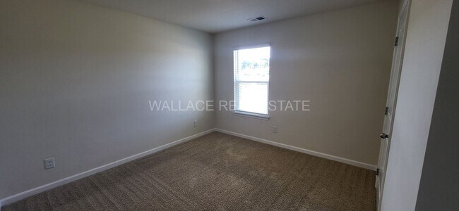 Building Photo - FIVE BEDROOM HOUSE IN FARRAGUT/HARDIN VALLEY AREA!!