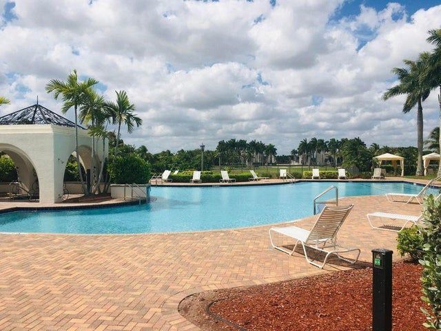 Building Photo - 9555 Phipps Ln