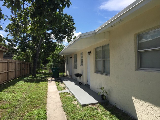 Building Photo - 2780 NW 14th St