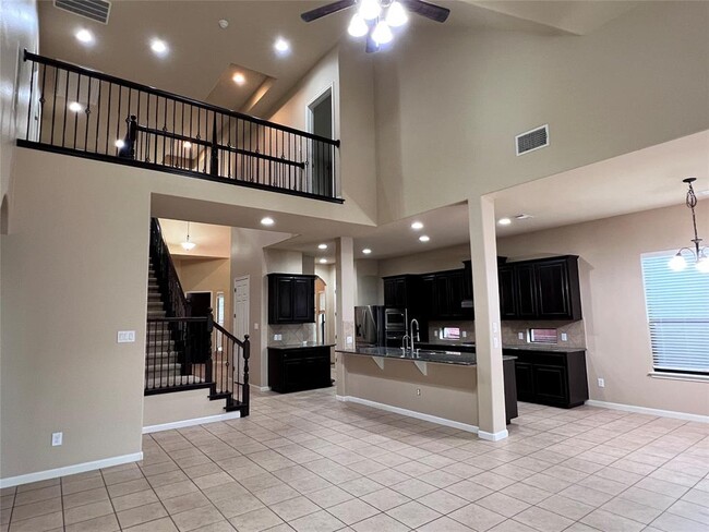Building Photo - 108 Cascada Lane