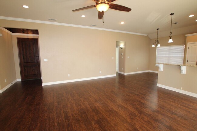 Building Photo - Gorgeous 3 Bed 2 Bath Home in Bullard! Coming Soon!