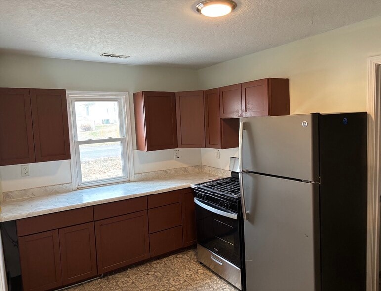 Building Photo - 1417 43rd St