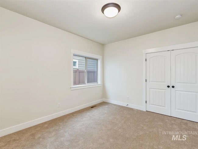 Building Photo - 6631 S Kirra Way