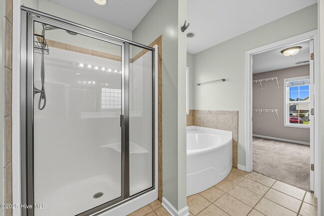 Building Photo - 710 Appling Ct