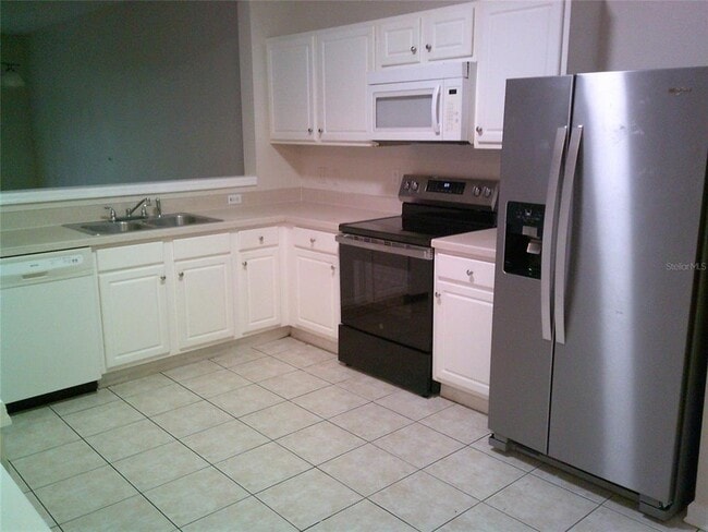 Building Photo - 6292 Twain St