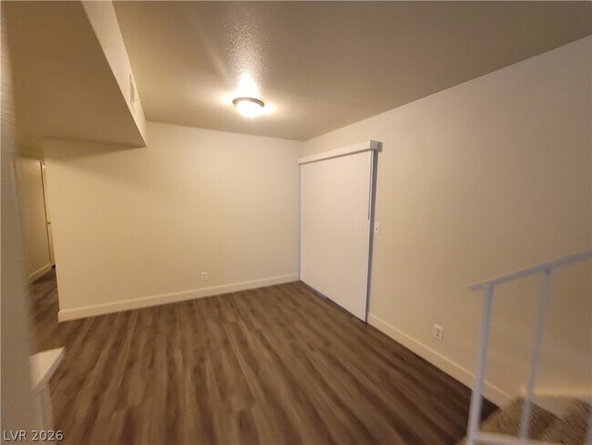 Building Photo - 3364 Royce Ct