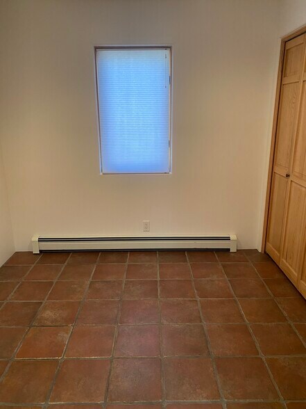 Building Photo - 509 Calle De Valdes
