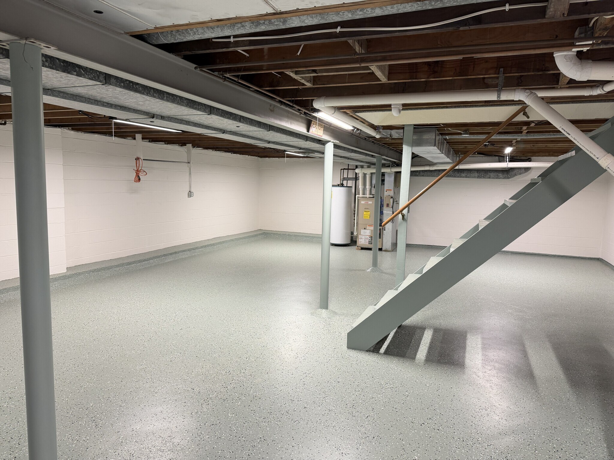 Building Photo - 6930 Euclid Ave