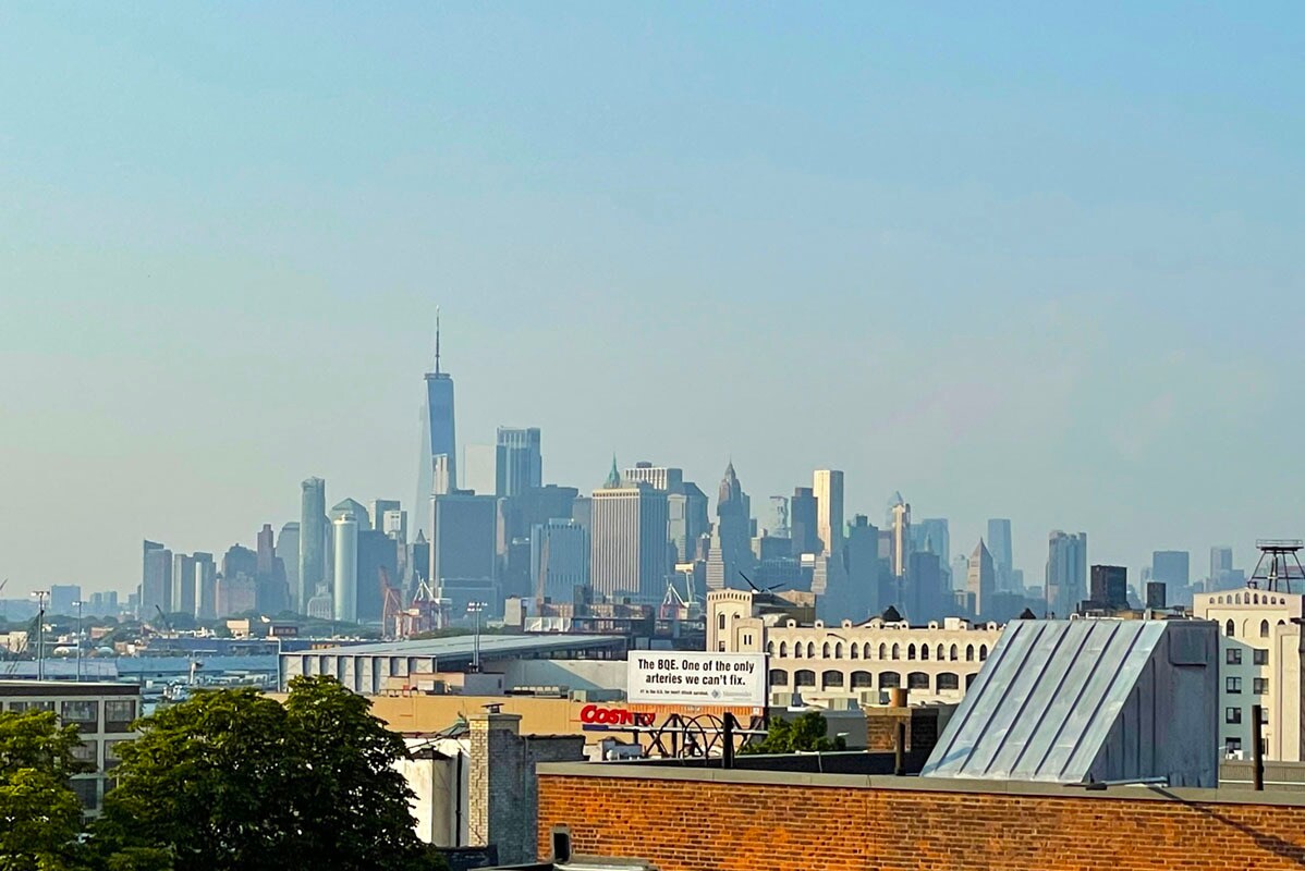 Rooftop Views - 360 43rd St