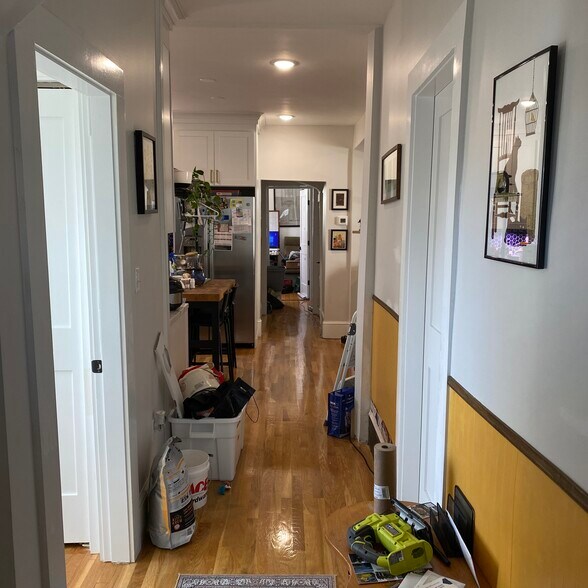 Entryway (Bedroom #3 on right) - 71 Wellington Ave