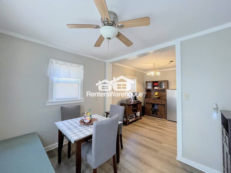 Building Photo - 8455 Radnor Rd