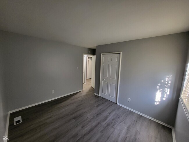 Building Photo - 4113 Diller Dr