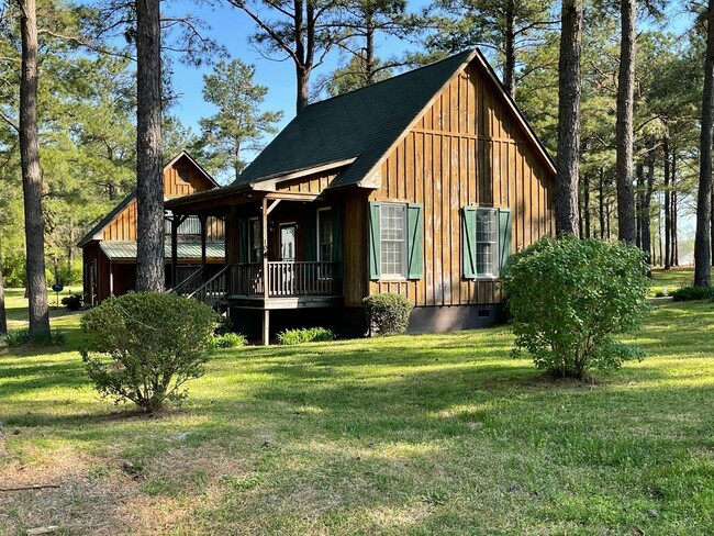 Primary Photo - South Hill Cottage