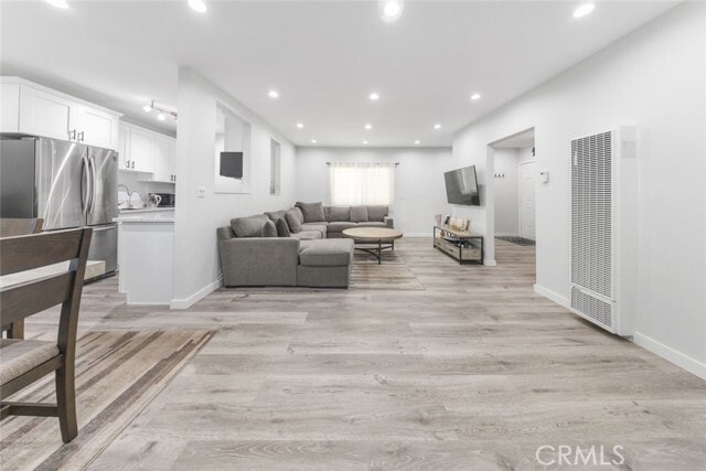 Building Photo - 3010 Montrose Ave