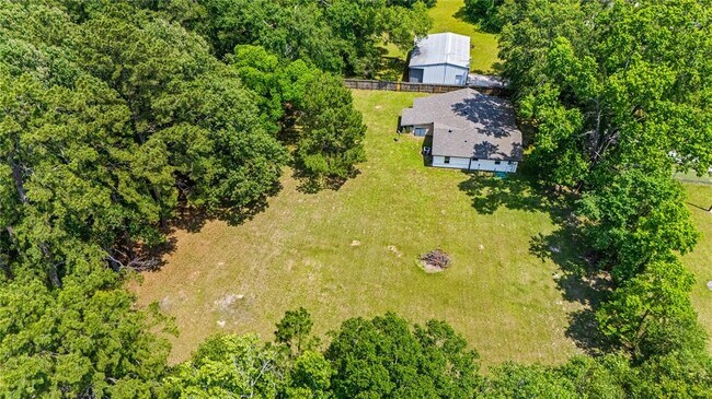 Building Photo - 20339 Pin Oak Loop