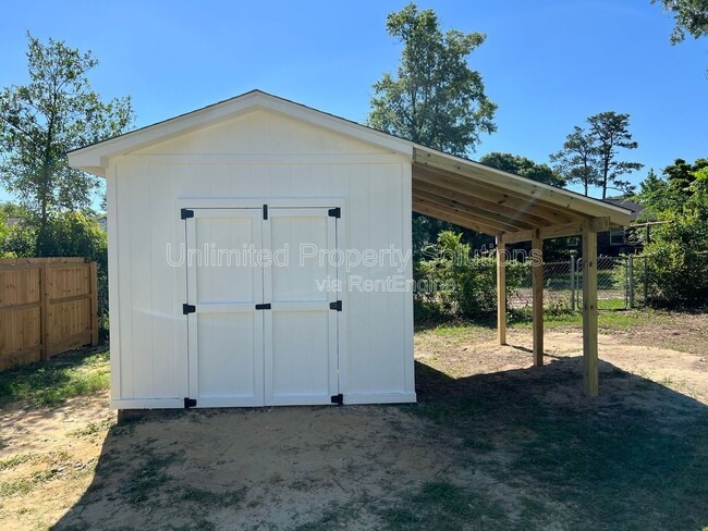 Building Photo - 6405 Myrtle Grove Rd