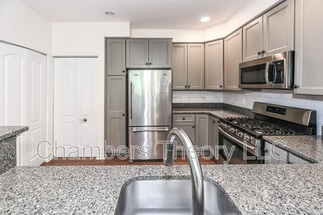 Building Photo - 6611 Netties Ln