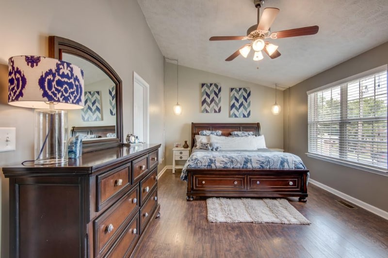 Building Photo - 606 Spence Enclave Way