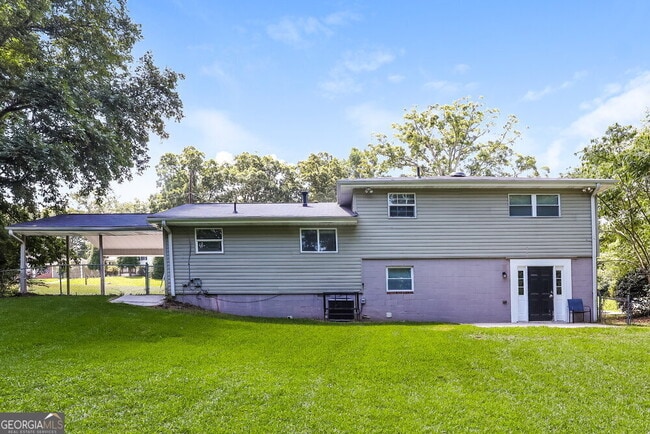 Building Photo - 2654 Luke Dr