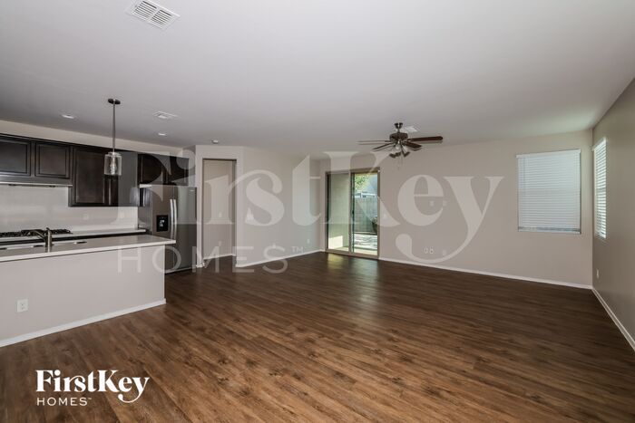 Building Photo - 12212 W Rowel Rd